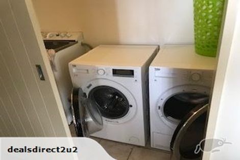 Photo of property in 26a Woodstock Road, Forrest Hill, Auckland, 0620