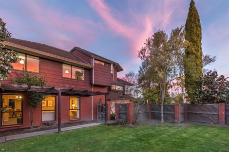 Photo of property in 14 Tyndale Place, Ilam, Christchurch, 8041