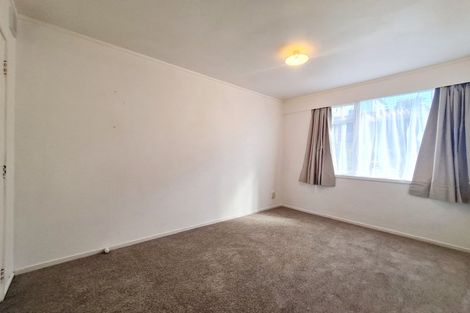 Photo of property in 2/91 Verran Road, Birkenhead, Auckland, 0626