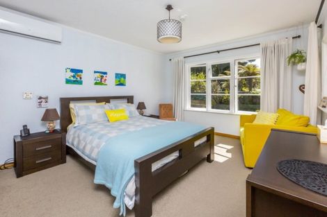 Photo of property in 38 Jocelyn Crescent, Pinehaven, Upper Hutt, 5019