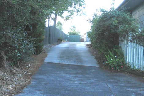 Photo of property in 19 Denarius Lane, Glendene, Auckland, 0602