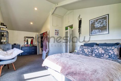 Photo of property in 136 Chamberlain Road, Massey, Auckland, 0614