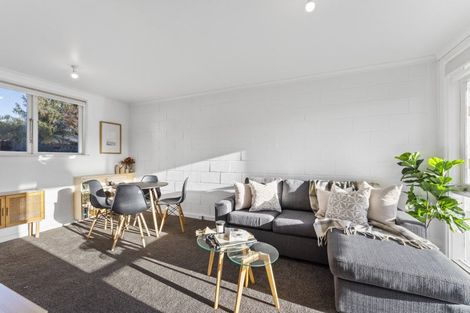 Photo of property in 9/6 Niblett Street, Whanganui, 4500