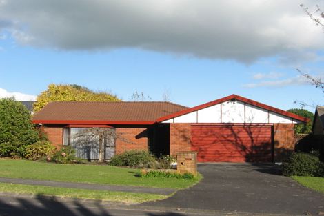 Photo of property in 25 Lemonwood Place, The Gardens, Auckland, 2105