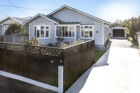 Photo of property in 45 Strathavon Road, Miramar, Wellington, 6022