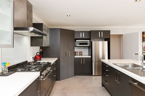 Photo of property in 47 Rodeo Drive, Kelvin Grove, Palmerston North, 4414