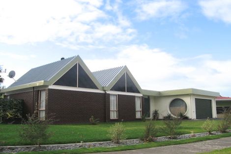 Photo of property in 4 Weathers Place, Taradale, Napier, 4112