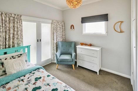 Photo of property in 132 Rongotai Road, Kilbirnie, Wellington, 6022