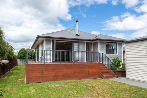 Photo of property in 86 Avondale Road, Avondale, Christchurch, 8061