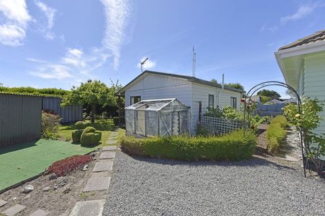 Photo of property in 5 Westcott Street, Dallington, Christchurch, 8061