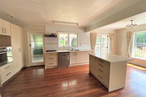 Photo of property in 9 Trafalgar Road, Milford, Auckland, 0620