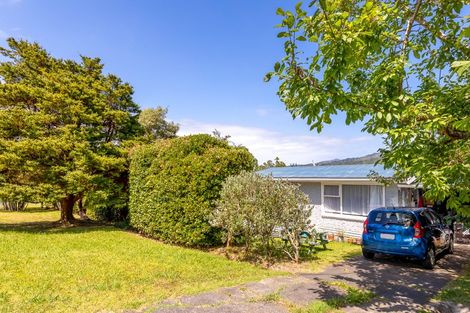Photo of property in 91 Kauri Point Road, Laingholm, Auckland, 0604