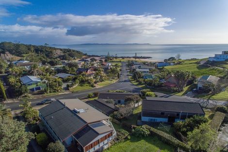 Photo of property in 48 Stratford Drive, Cable Bay, 0420