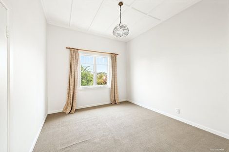 Photo of property in 4122 Great North Road, Glen Eden, Auckland, 0602