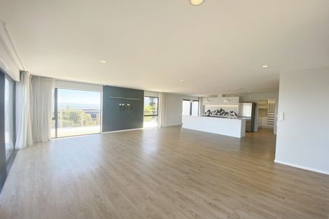 Photo of property in 15 Parkridge Place, Mount Pleasant, Christchurch, 8081