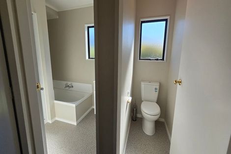 Photo of property in 68 Stokes Valley Road, Stokes Valley, Lower Hutt, 5019