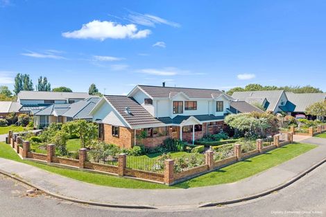 Photo of property in 10 Regency Crescent, Redwood, Christchurch, 8051