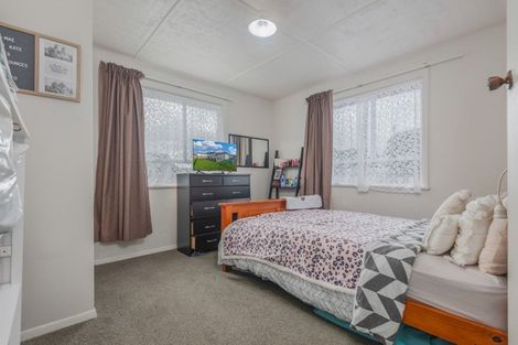 Photo of property in 71 Burgoyne Street, Woodville, 4920