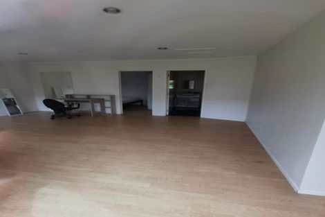 Photo of property in 16 Raphael Place, West Harbour, Auckland, 0618