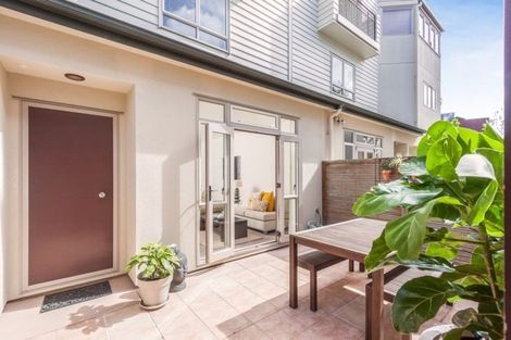 Photo of property in Henry Walton Flats, 3/2 Upper Queen Street, Auckland Central, Auckland, 1010