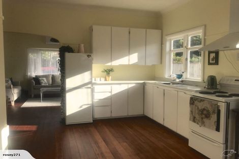 Photo of property in 33 Kiwi Street, Alicetown, Lower Hutt, 5010