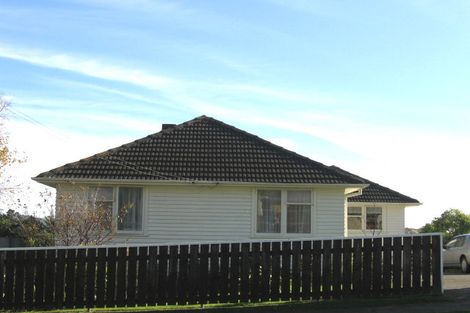 Photo of property in 7 Astrolabe Street, Cannons Creek, Porirua, 5024