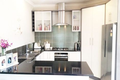 Photo of property in 15 Stamford Crescent, Flat Bush, Auckland, 2019