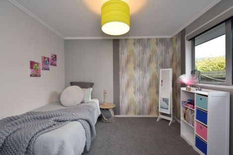 Photo of property in 19 Northside Drive, Waikiwi, Invercargill, 9810