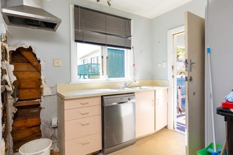 Photo of property in 49 Hampden Street, Picton, 7220