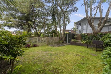 Photo of property in 5/162 Onewa Road, Northcote, Auckland, 0627