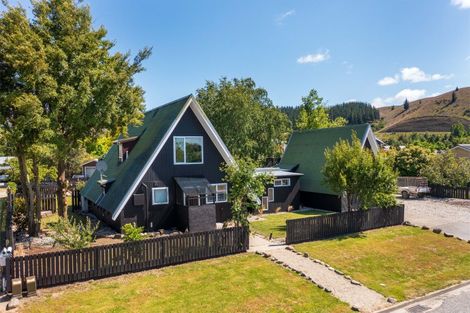 Photo of property in 20 Orchard Street, Clyde, 9330