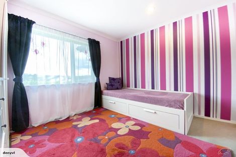 Photo of property in 30 Bradnor Meadows Drive, Swanson, Auckland, 0612