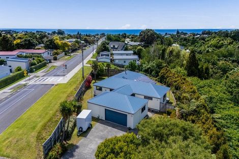 Photo of property in 125 Wairau Road, Oakura, 4314