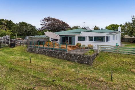 Photo of property in 14 Ngapapa Street, Urenui, 4375
