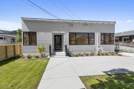 Photo of property in 9b Fergusson Street, Waterloo, Lower Hutt, 5011