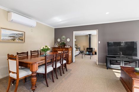 Photo of property in 27 Magnolia Drive, Springlands, Blenheim, 7201