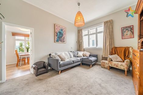 Photo of property in 9 East Street, Petone, Lower Hutt, 5012