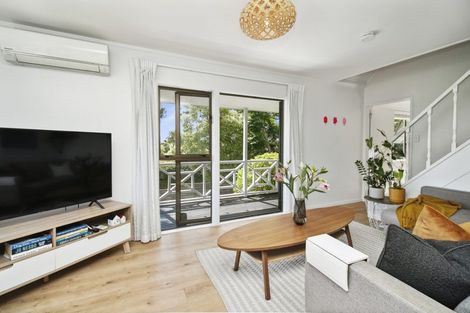 Photo of property in 2/208 Rangatira Road, Beach Haven, Auckland, 0626