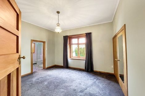 Photo of property in 10 Stanley Avenue, Palmerston North, 4414
