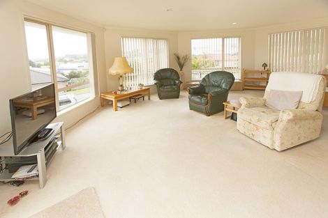 Photo of property in 54 Elan Place, Stanmore Bay, Whangaparaoa, 0932