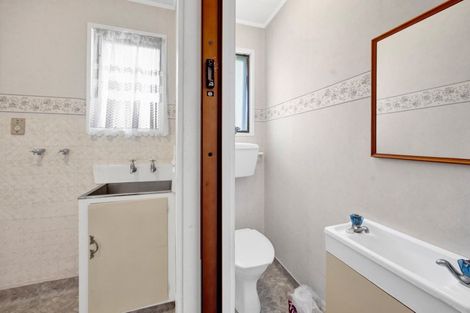 Photo of property in 40 High Street East, Waitara, 4320