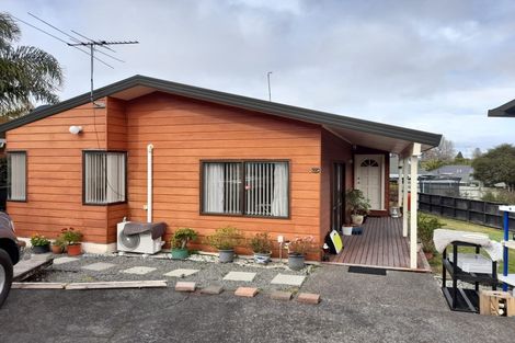 Photo of property in 2/62 Weymouth Road, Manurewa, Auckland, 2102