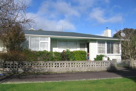 Photo of property in 2 Saint Johns Avenue, Palmerston North, 4414
