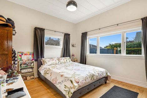 Photo of property in 11 Carow Street, Palmerston North, 4410