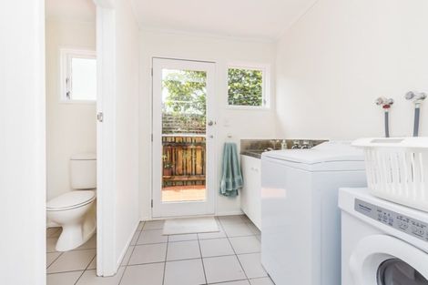 Photo of property in 11 Amapur Drive, Khandallah, Wellington, 6035