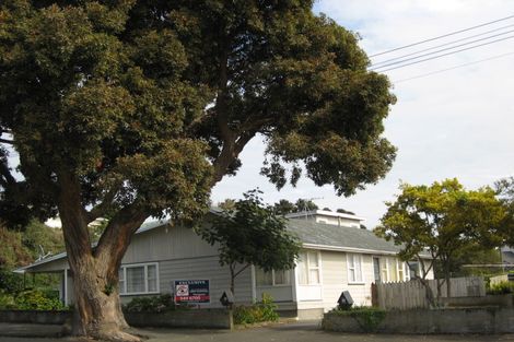 Photo of property in 35 Moore Avenue, Tawhero, Whanganui, 4501