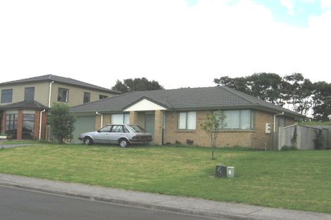 Photo of property in 62 Ruze Vida Drive, Massey, Auckland, 0614
