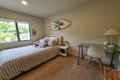 Photo of property in 15 Meteor Place, Schnapper Rock, Auckland, 0632