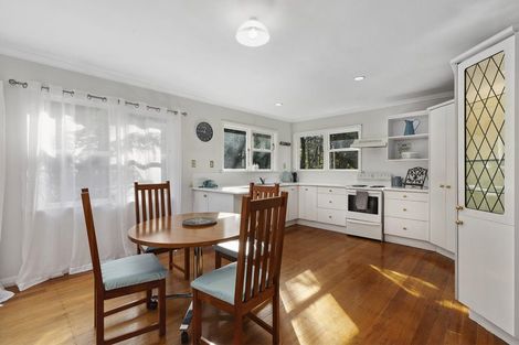 Photo of property in 15a Romney Square, Tawa, Wellington, 5028