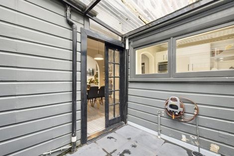 Photo of property in 323 Rattray Street, Dunedin Central, Dunedin, 9016